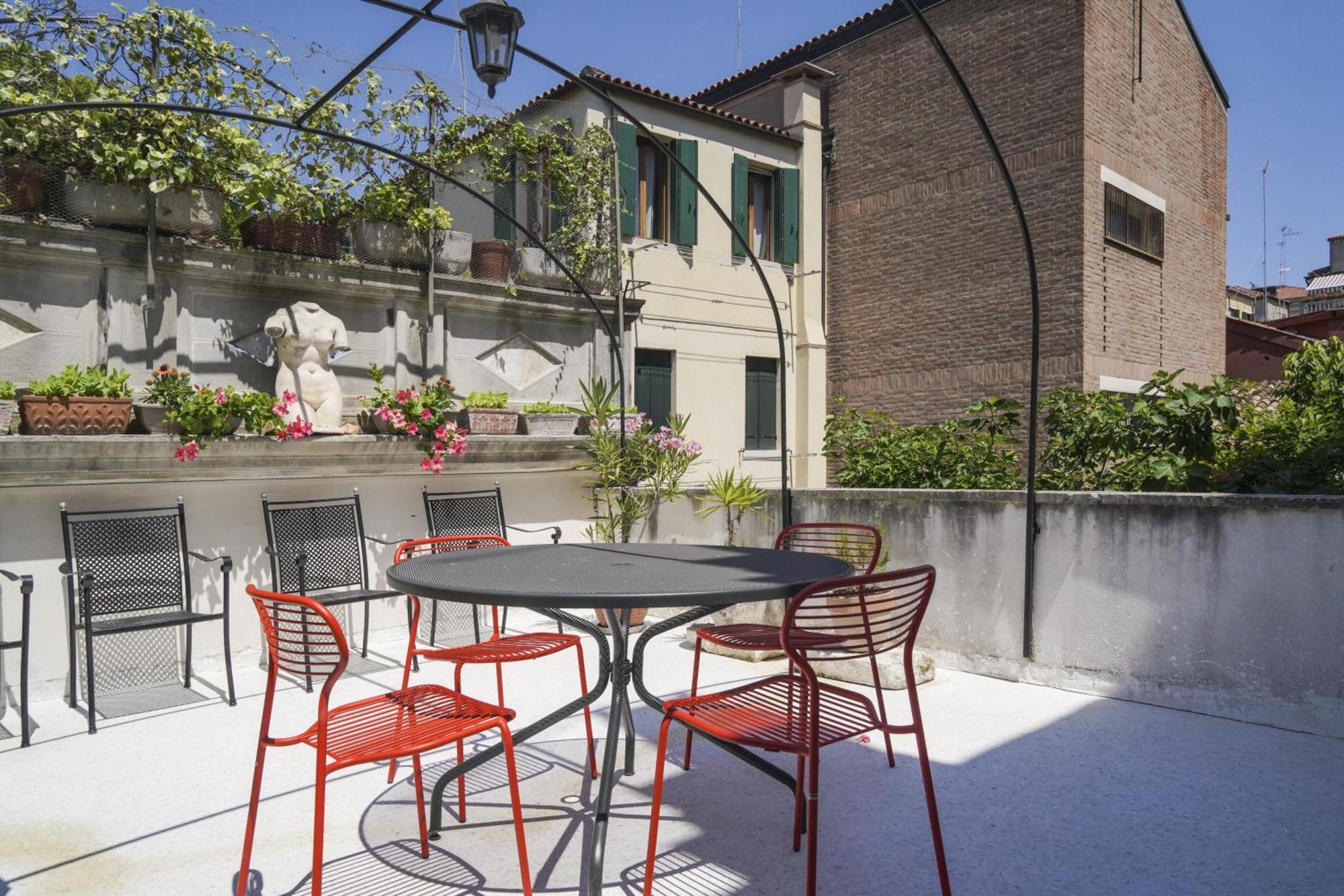 Family Apartment With Terrace Venice Exterior photo